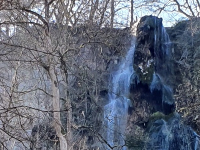 Bad Urach: Wasserfall im Maisental